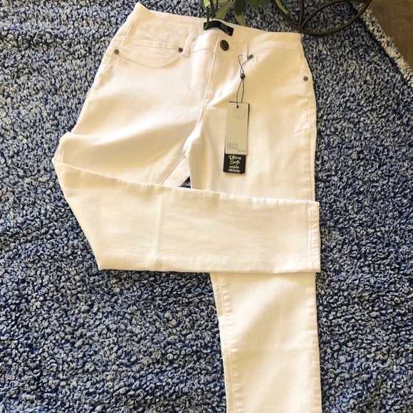 Denim - White Skinny ankle denim pants